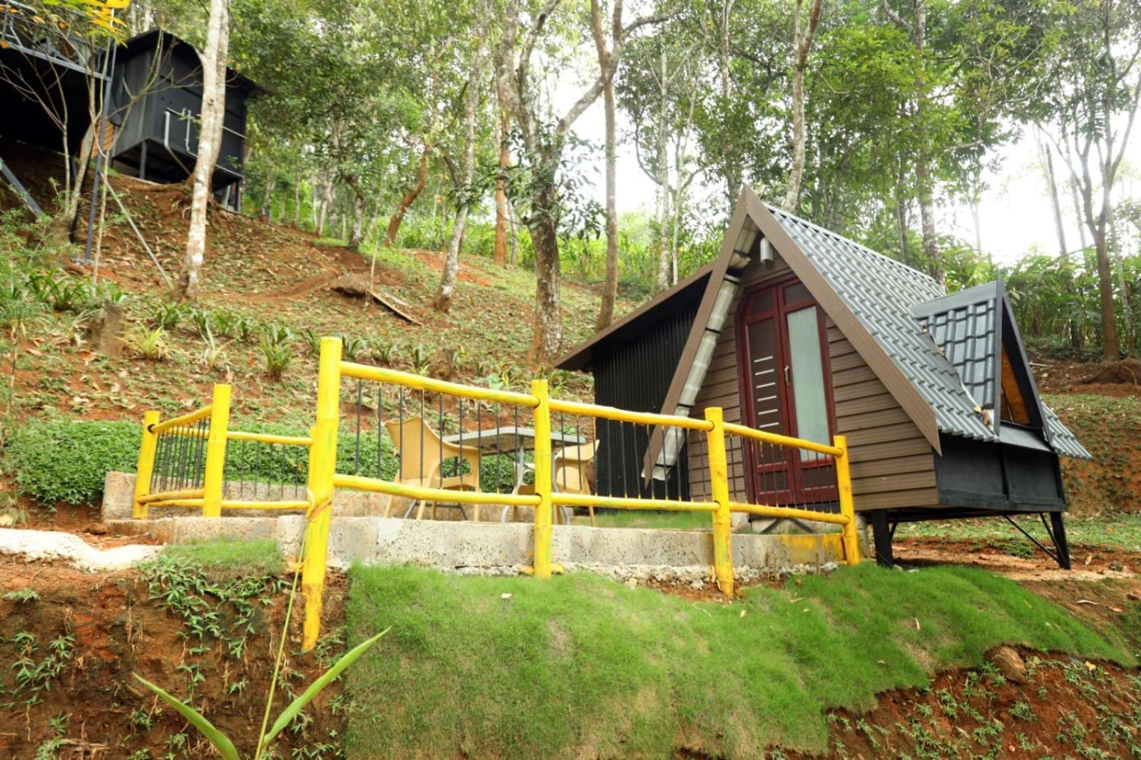 Garden Of Eden-Thottam Munnar-Hiking And Camping Anachal 外观 照片